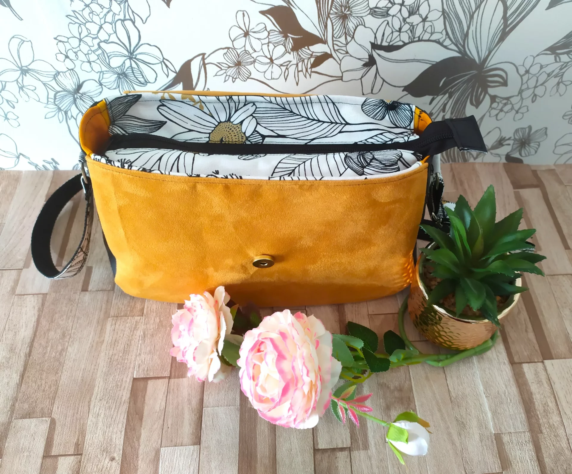 Venezia : Le sac aux reflets d'or – Image 3