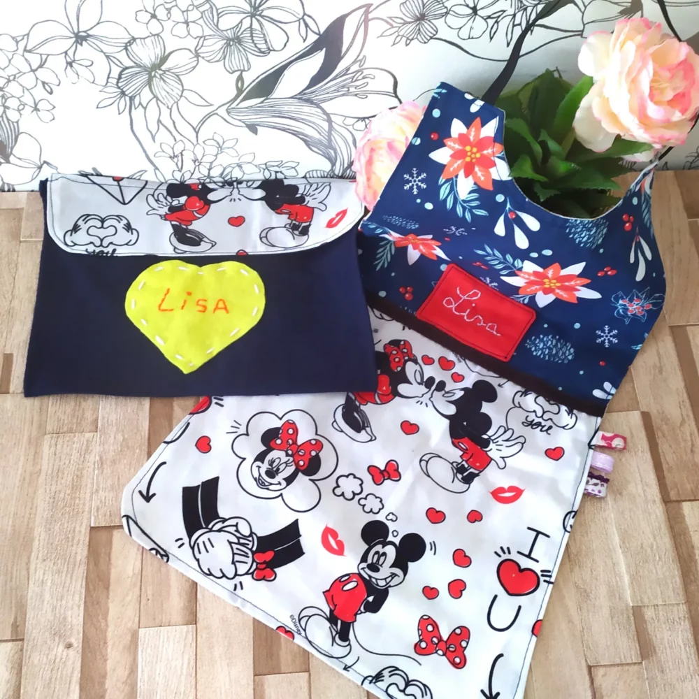 Serviette et pochette MINNIE et  LISA