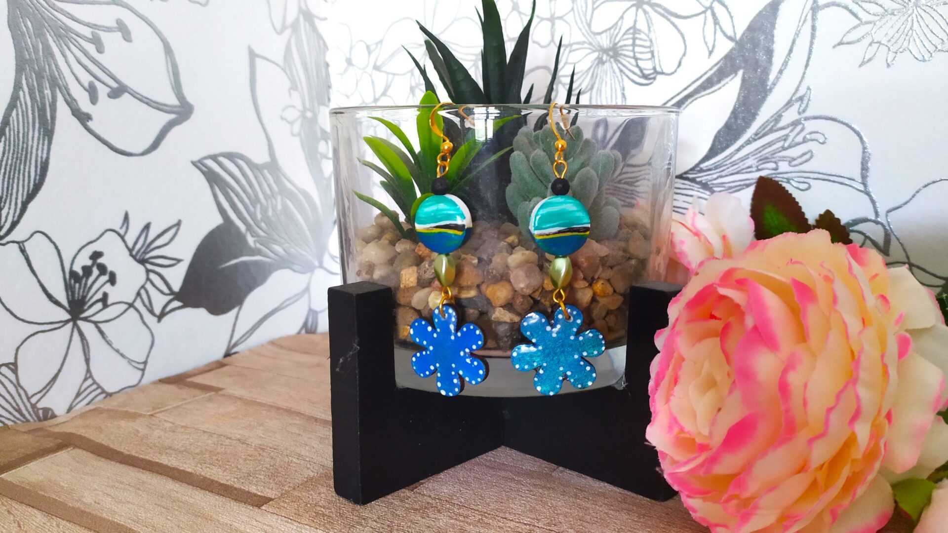 Boucles d'oreilles Fleurs bleues – Image 5