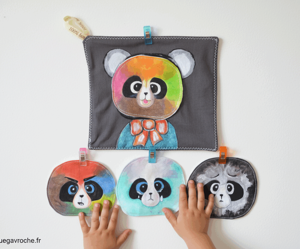 Panda avec 4 visages émotions version Page