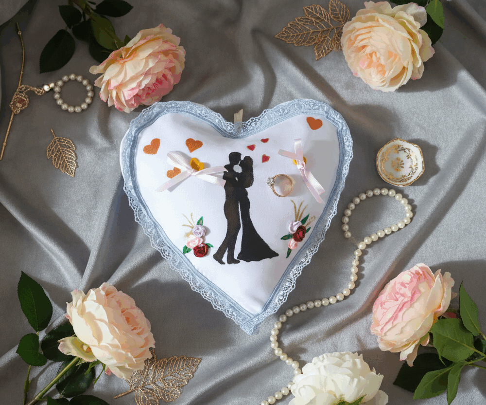 Coeur Coussin Noces de cretonne ou Porte alliances (frais de port offert)