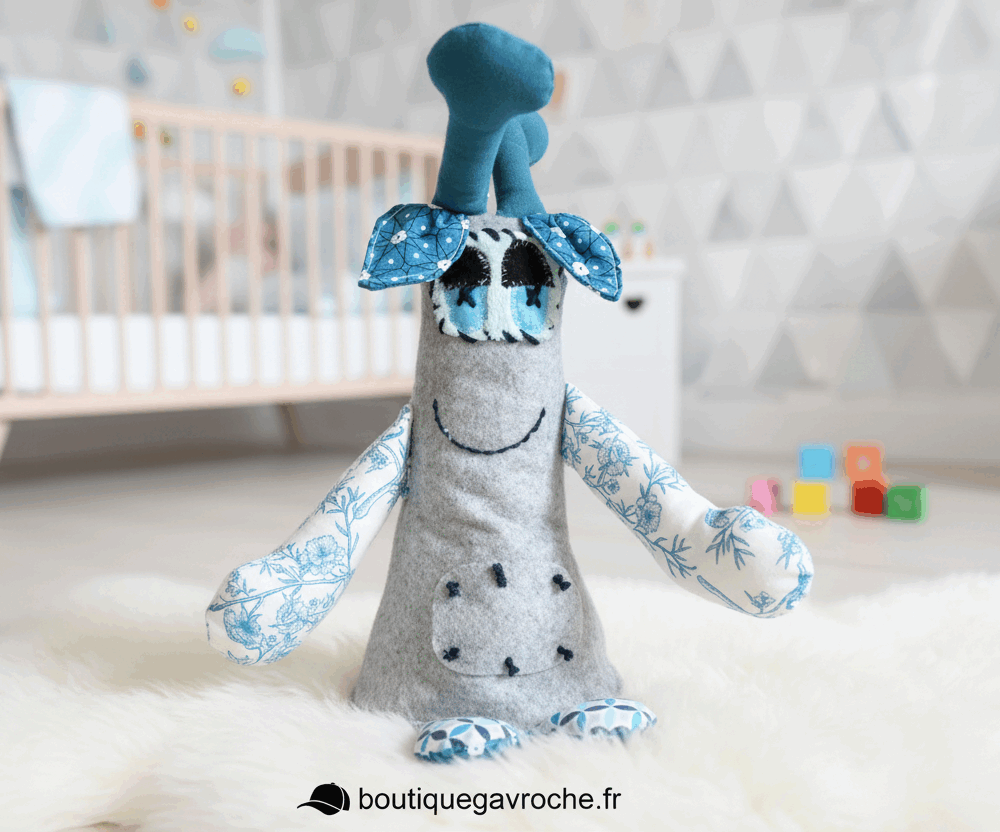 DOUREVE avec prénom brodé (frais de port offert)