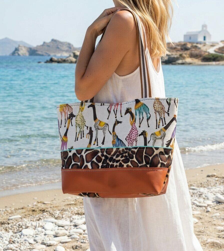 Grand sac cabas artisanal savane girafe et léopard en cretonne et simili cuir fait main à Brive Boutique Gavroche Label Origine Corrèze.