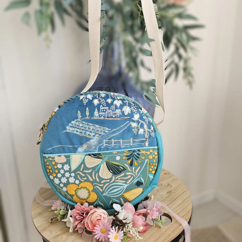 Sac rond en cretonne pour anniversaire de 19 ans mariage commande personnalisée peint vignoble