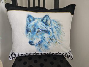 Coussin loup bleu noces de cretonne boutiquegavroche Corrèze